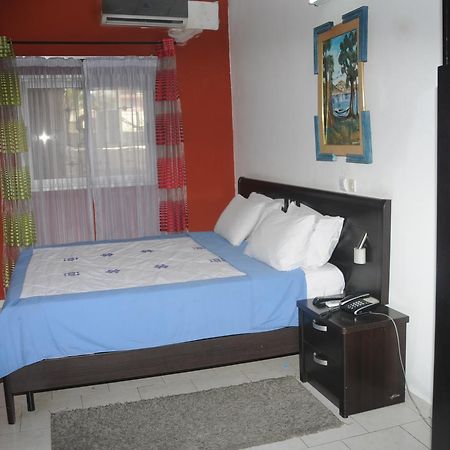 Residences Touristhotel Abidjan Ngoại thất bức ảnh