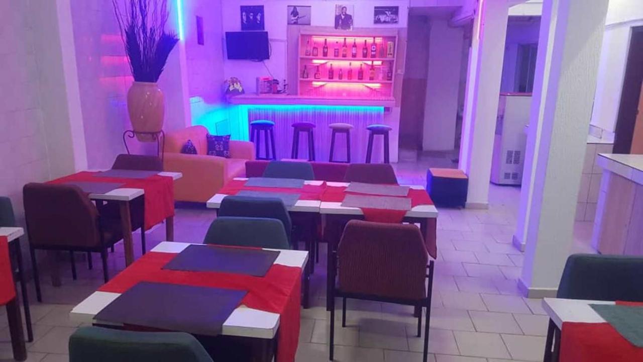 Residences Touristhotel Abidjan Ngoại thất bức ảnh