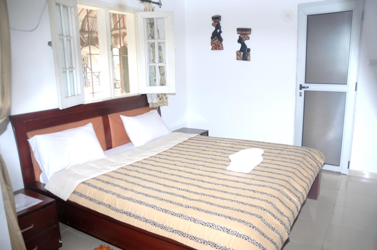 Residences Touristhotel Abidjan Ngoại thất bức ảnh